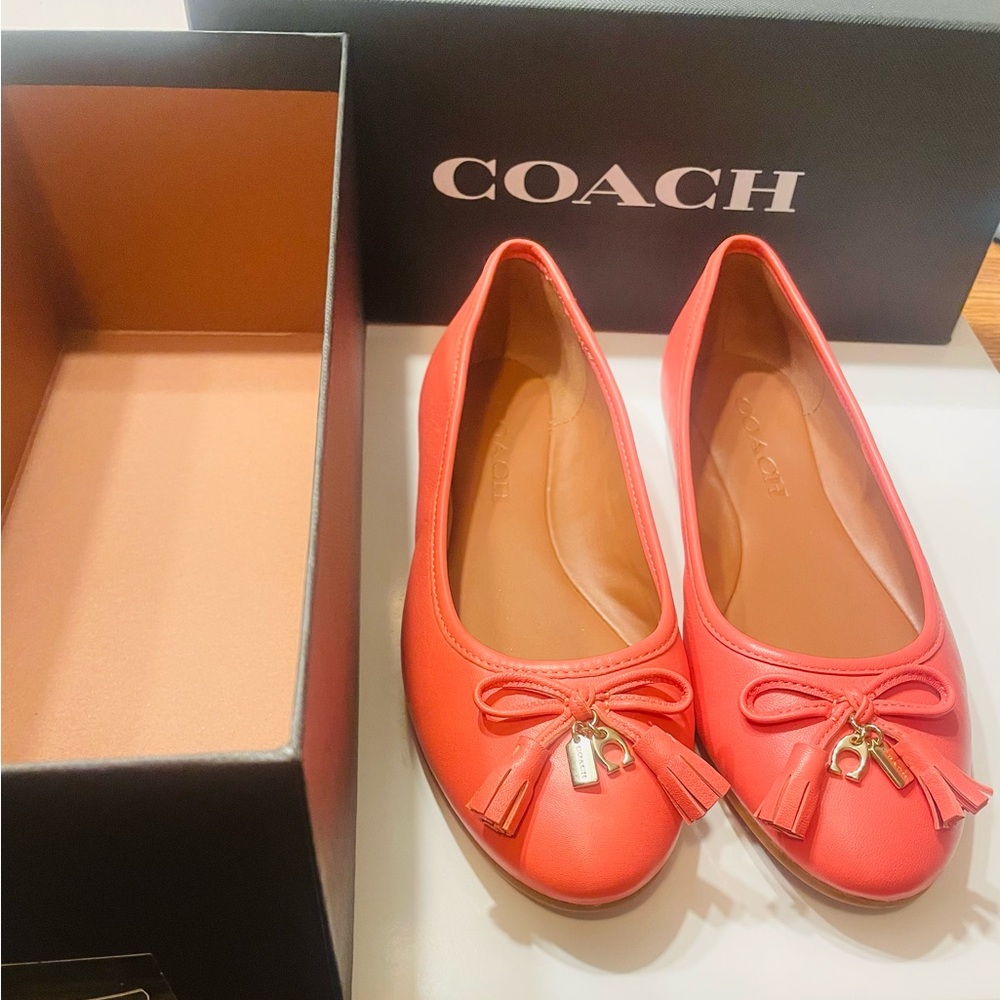 NWT Coach Women's Coral Tassel Loafers 6.5